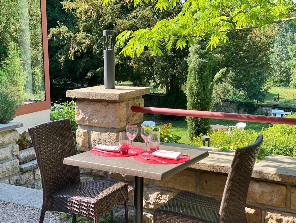 Logis Hostellerie La Chaumiere Arsonval Экстерьер фото