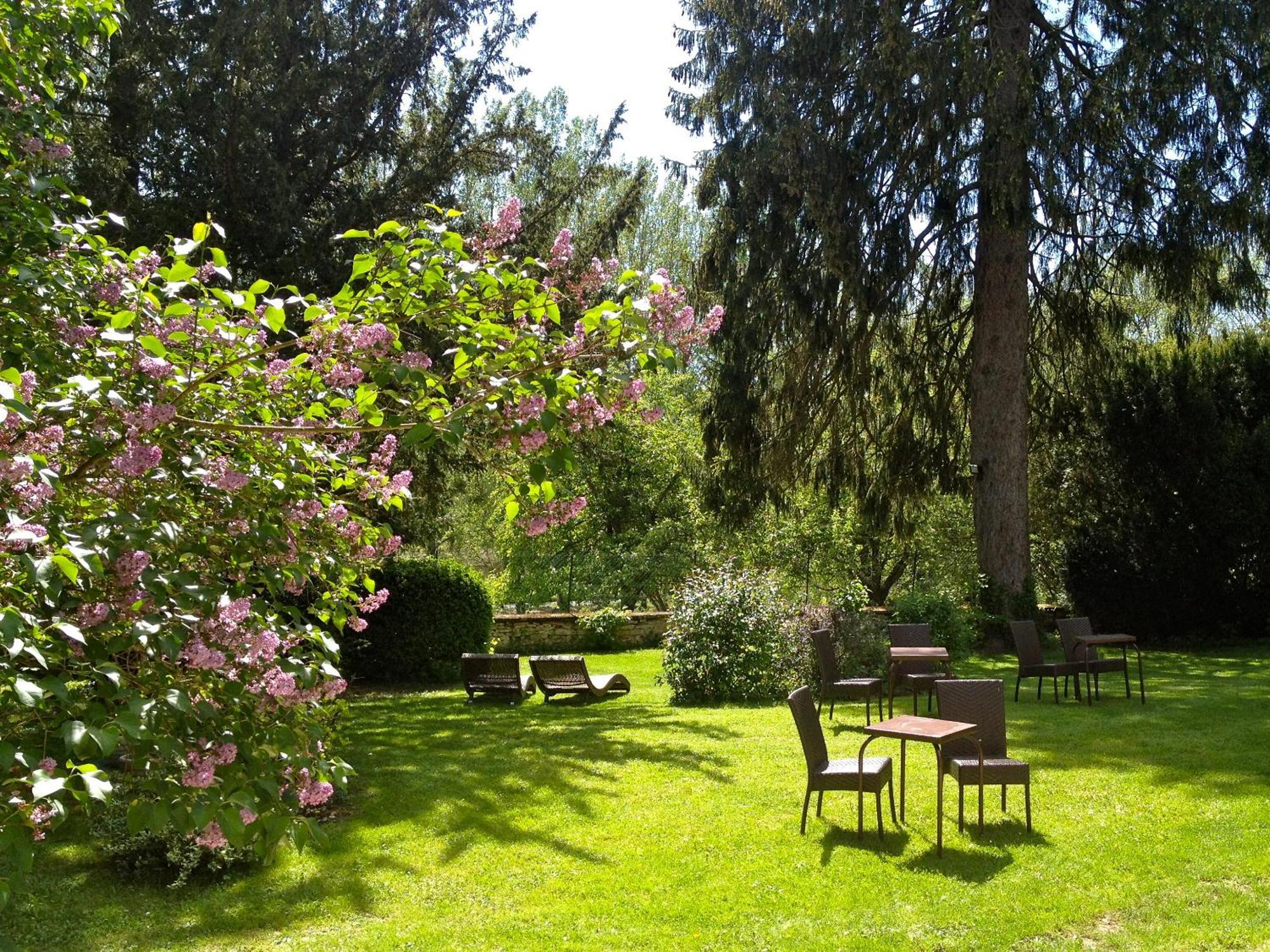 Logis Hostellerie La Chaumiere Arsonval Экстерьер фото