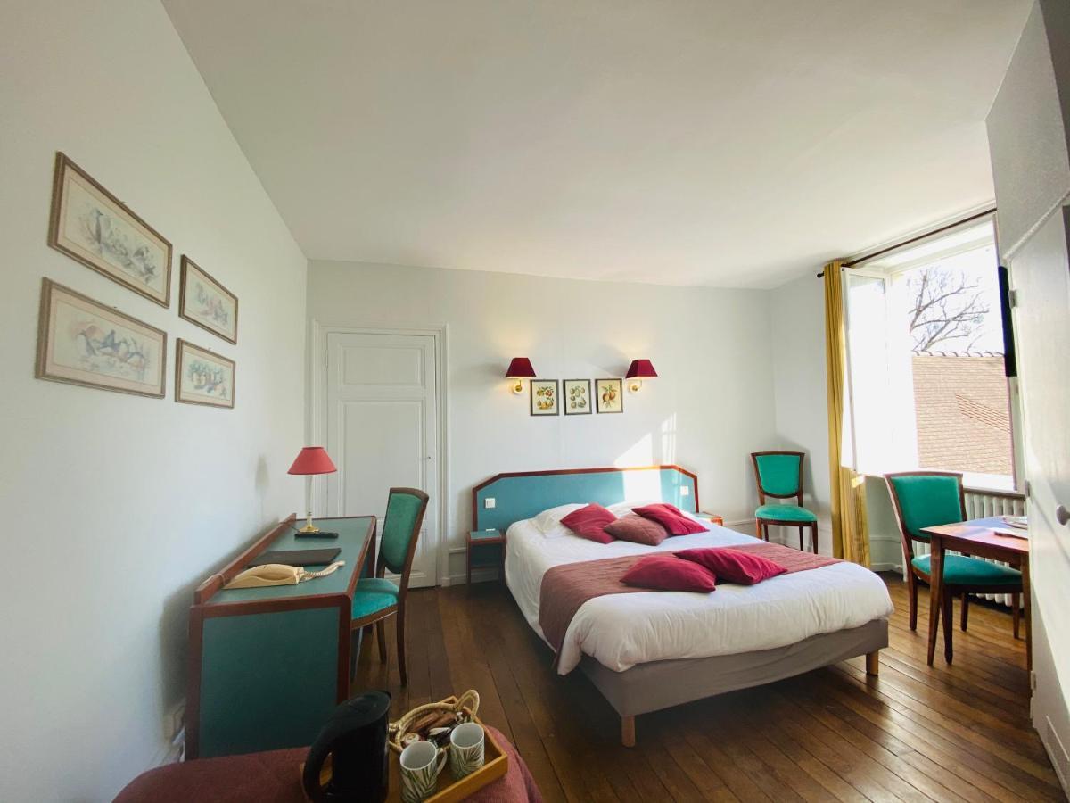 Logis Hostellerie La Chaumiere Arsonval Экстерьер фото
